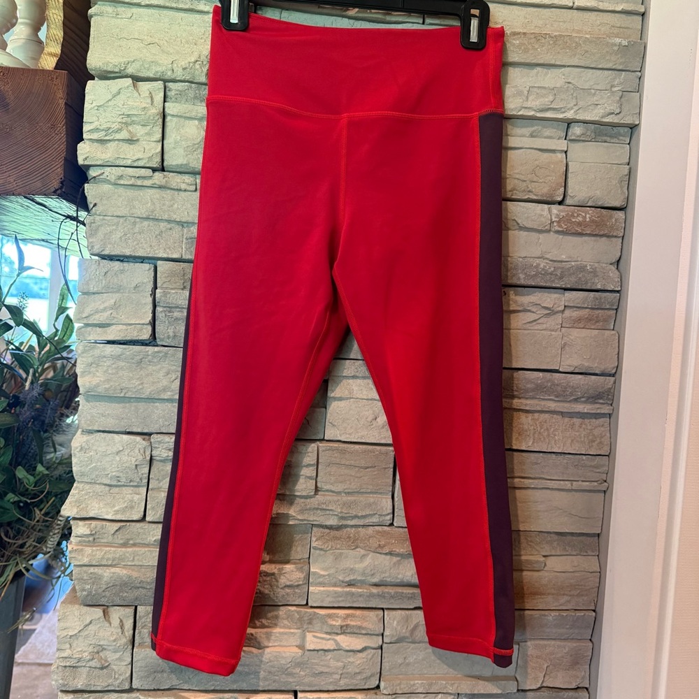 ZYIA‎ Leggings Women’s 6/8 Red Black Gym Workout Yoga Activewear 20” inseam